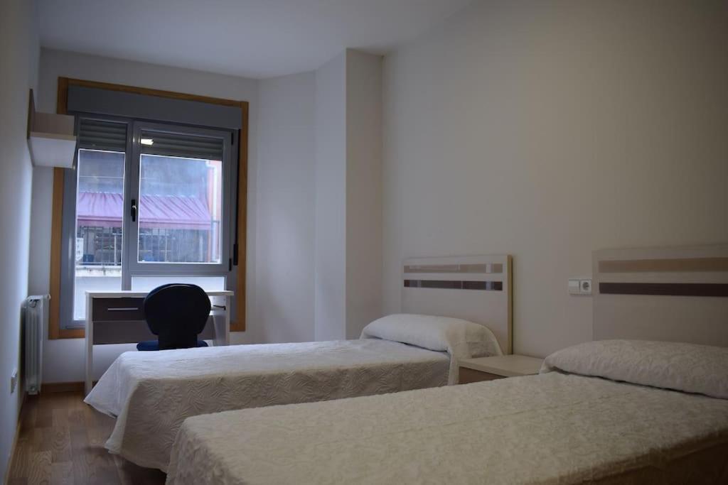 Apartamento Centro Villagarcia. Vilagarcia de Arousa Esterno foto