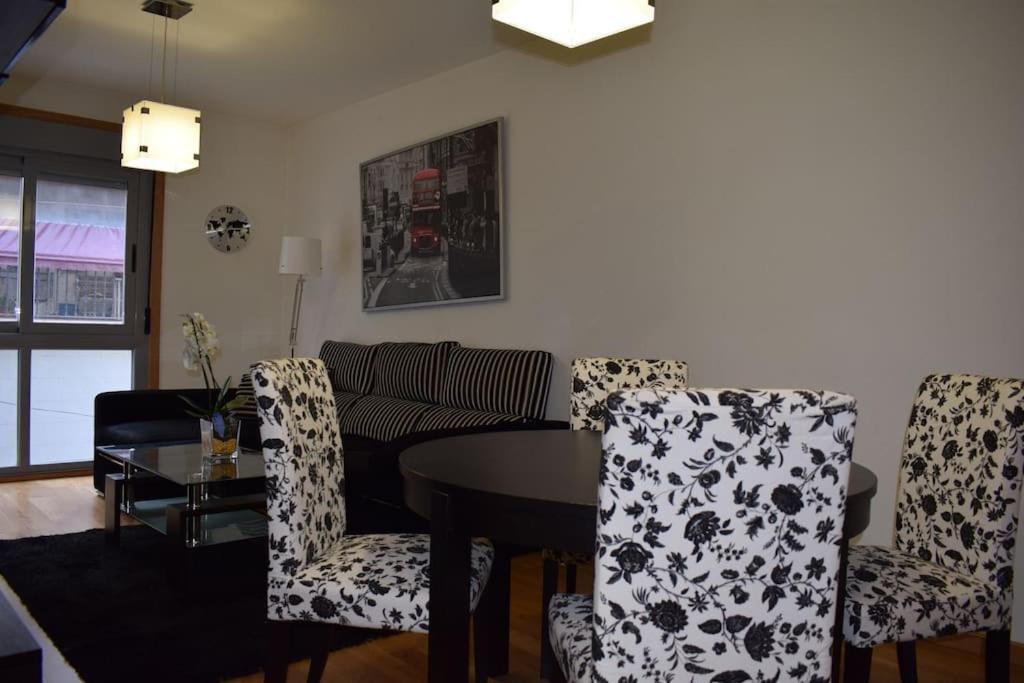 Apartamento Centro Villagarcia. Vilagarcia de Arousa Esterno foto